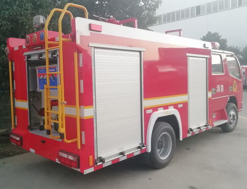 举高32米消防车与散装饲料车的专业解析——程力消防车厂家的卓越制造